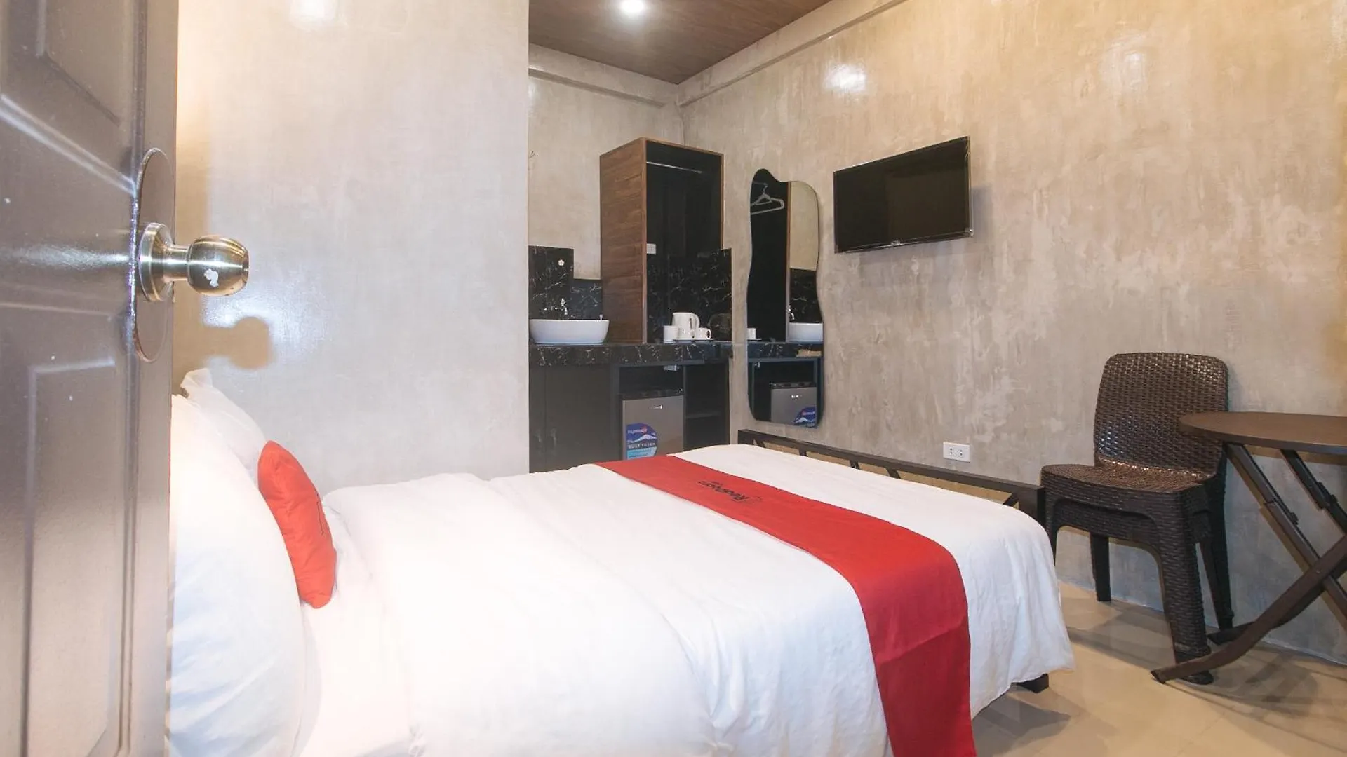 Hotel Reddoorz At Mbb Room Naia 2 Paranaque City